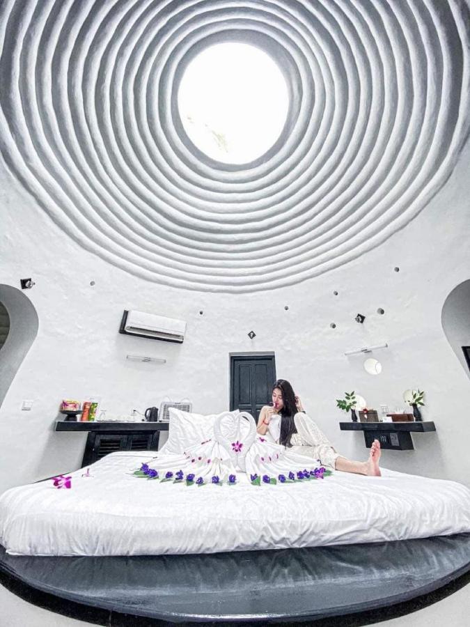 มูนไลท์ รีสอร์ต 4* เกาะรงสำลน