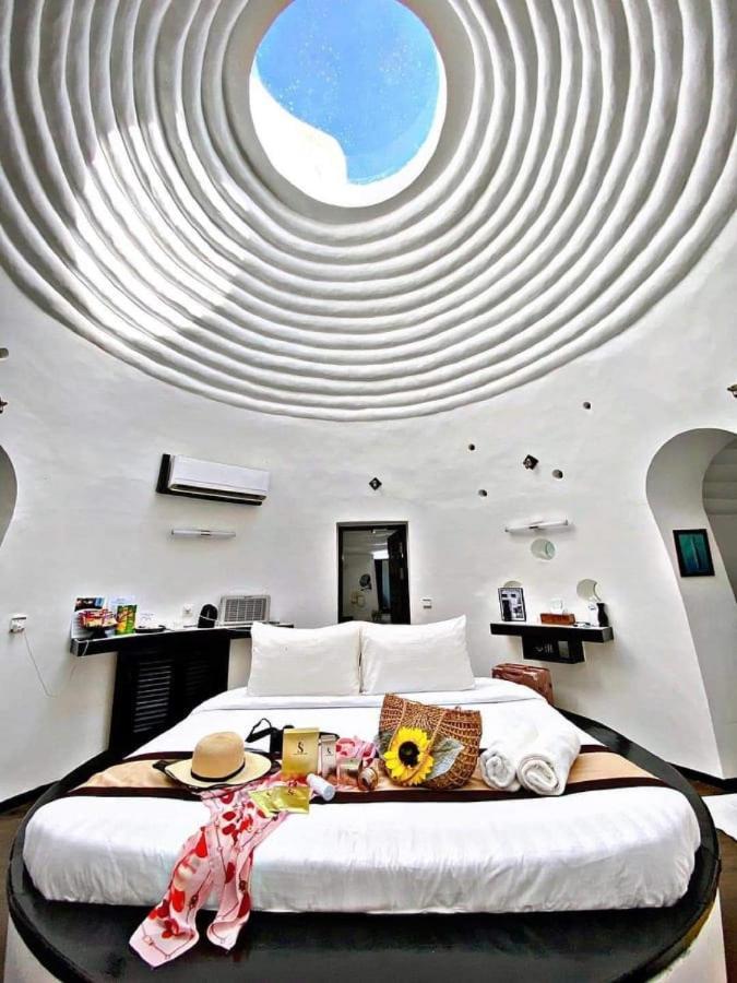 มูนไลท์ รีสอร์ต 4* เกาะรงสำลน